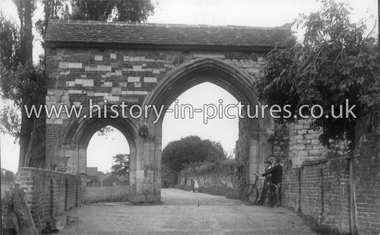 Old Gateway, Waltham Abbey, Essex. c.1910